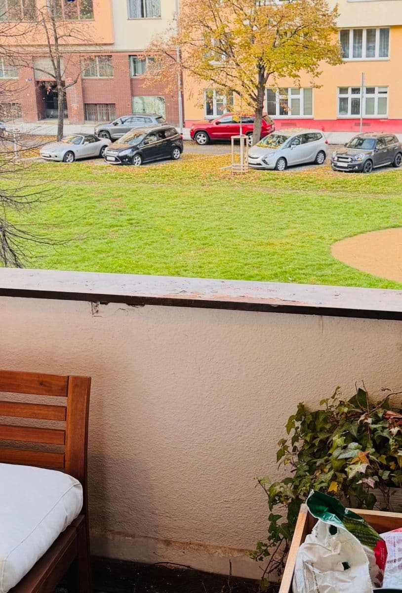 3 bedroom flat to rent, 114 m², Nikoly Tesly, Prague, Prague 3 bedroom flat to rent, 114 m², Nikoly Tesly, Prague, Prague