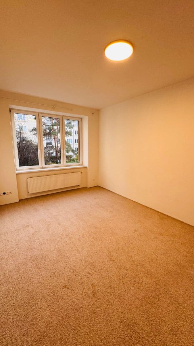 3 bedroom flat to rent, 114 m², Nikoly Tesly, Prague, Prague 3 bedroom flat to rent, 114 m², Nikoly Tesly, Prague, Prague