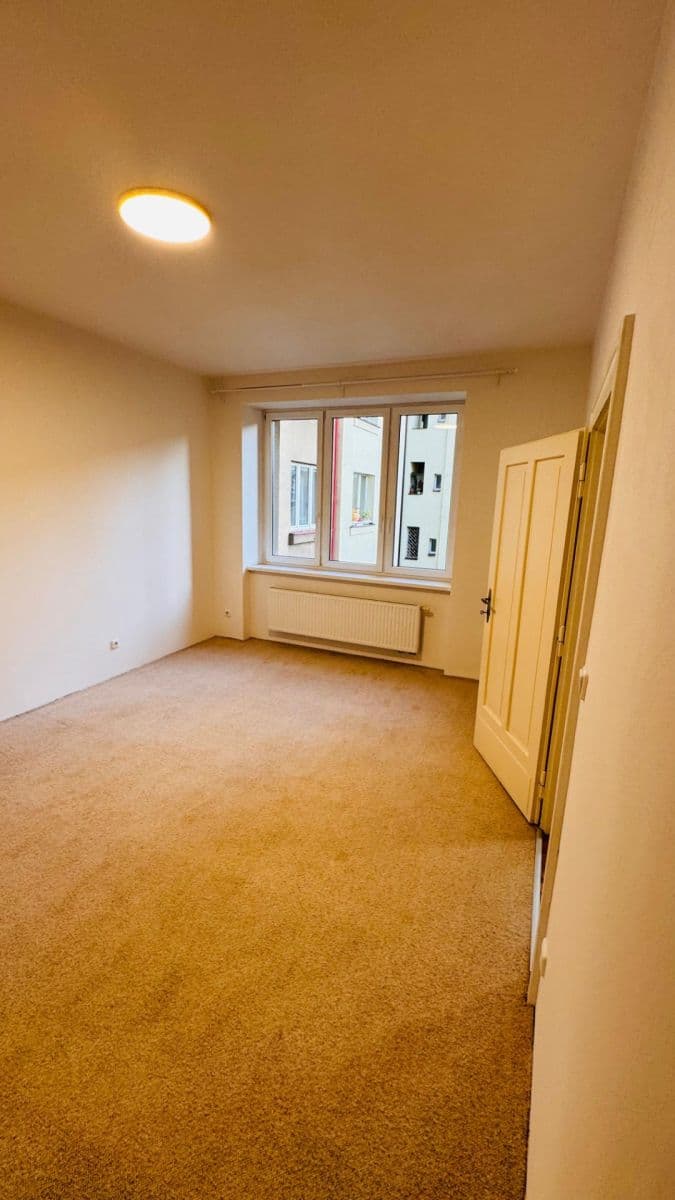 3 bedroom flat to rent, 114 m², Nikoly Tesly, Prague, Prague 3 bedroom flat to rent, 114 m², Nikoly Tesly, Prague, Prague