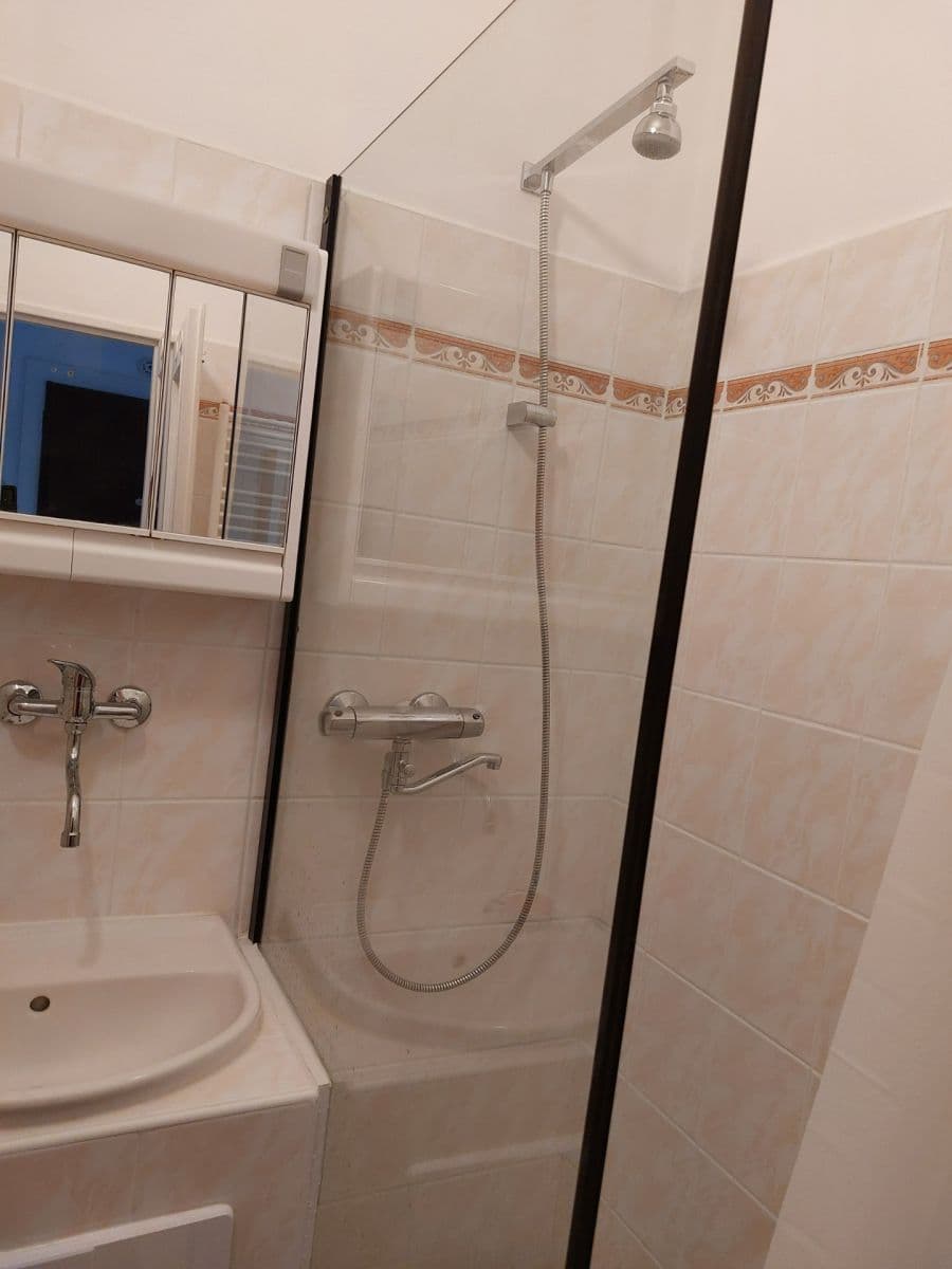 2 bedroom flat to rent, 54 m², Veleckého, Brno, Jihomoravský Region 2 bedroom flat to rent, 54 m², Veleckého, Brno, Jihomoravský Region