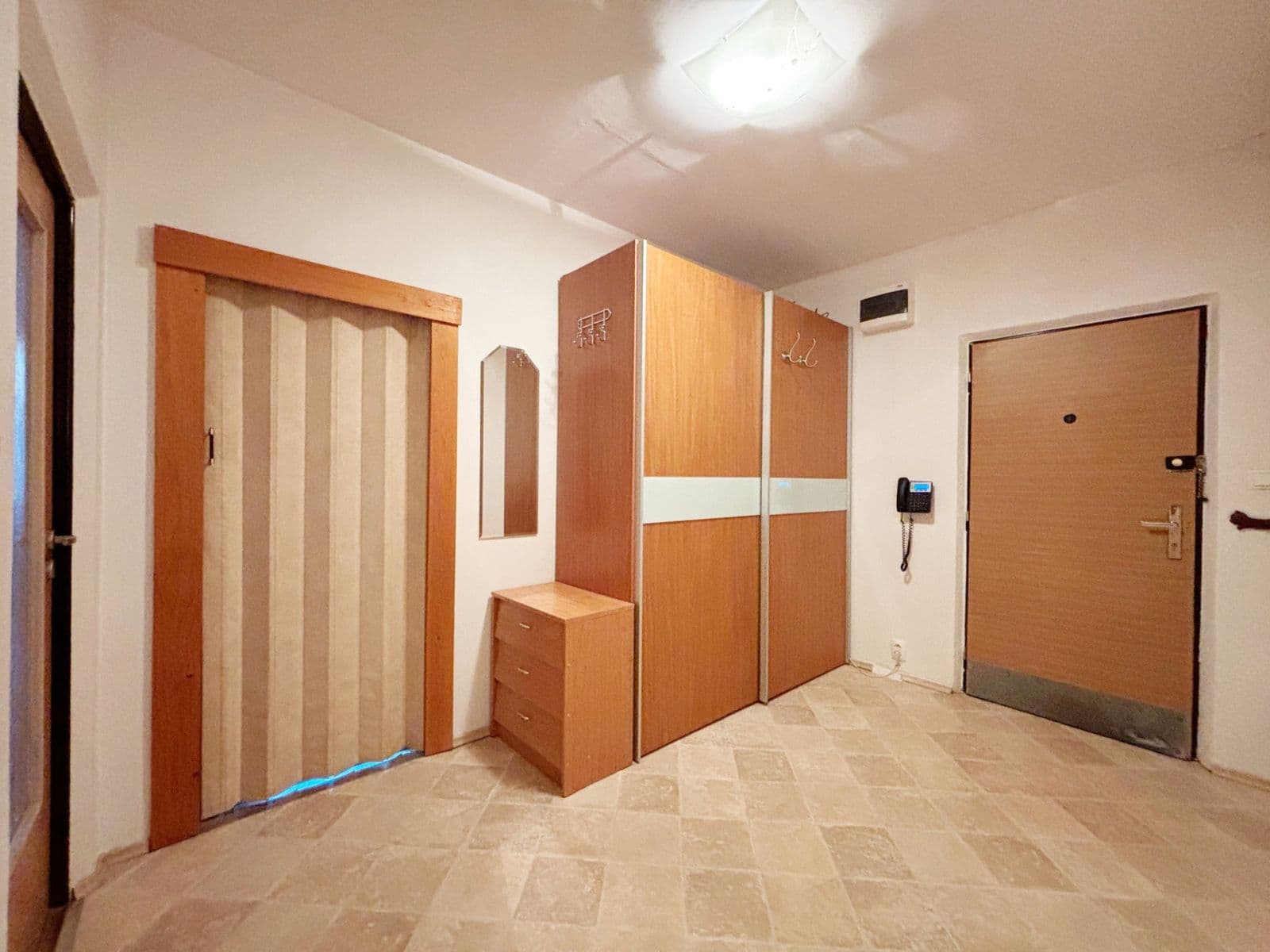 3 bedroom flat to rent, 76 m², Otradovická, Prague, Prague 3 bedroom flat to rent, 76 m², Otradovická, Prague, Prague