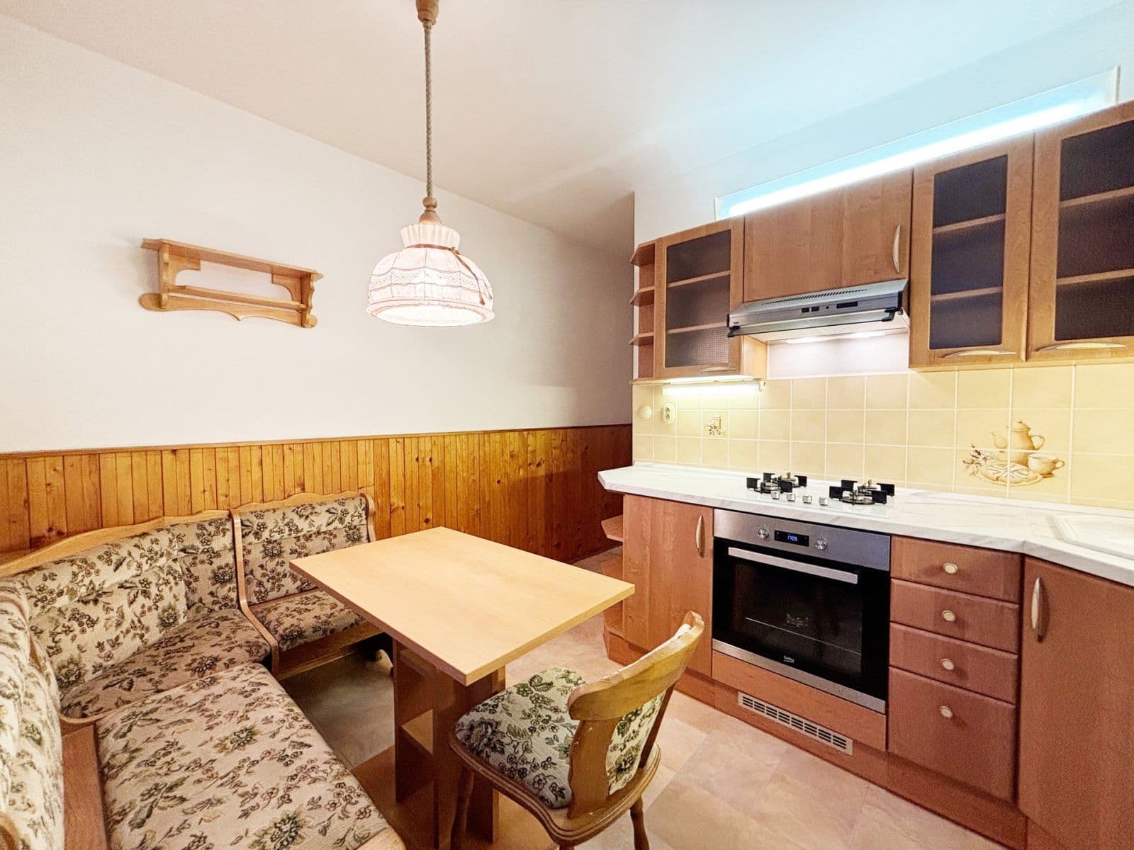 3 bedroom flat to rent, 76 m², Otradovická, Prague, Prague 3 bedroom flat to rent, 76 m², Otradovická, Prague, Prague