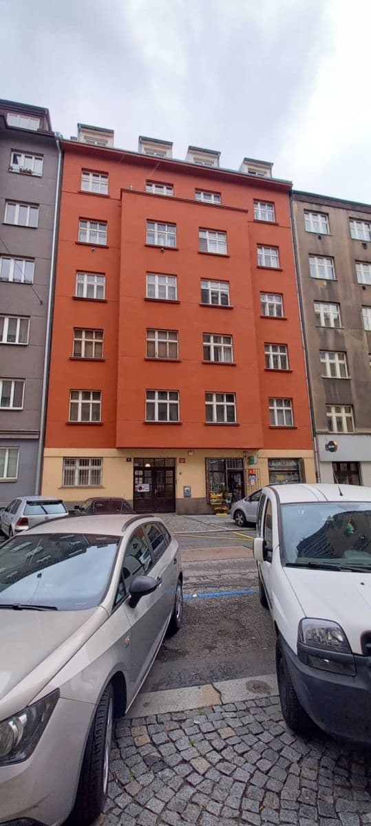 2 bedroom with open-plan kitchen flat to rent, 75 m², Schnirchova, Prague, Prague 2 bedroom with open-plan kitchen flat to rent, 75 m², Schnirchova, Prague, Prague
