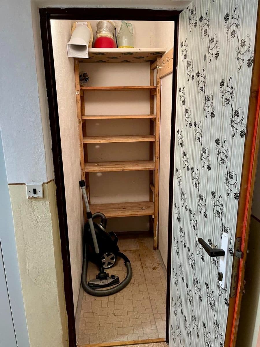 1 bedroom with open-plan kitchen flat for sale, 41 m², Alfonse Muchy, Litoměřice, Ústecký Region 1 bedroom with open-plan kitchen flat for sale, 41 m², Alfonse Muchy, Litoměřice, Ústecký Region