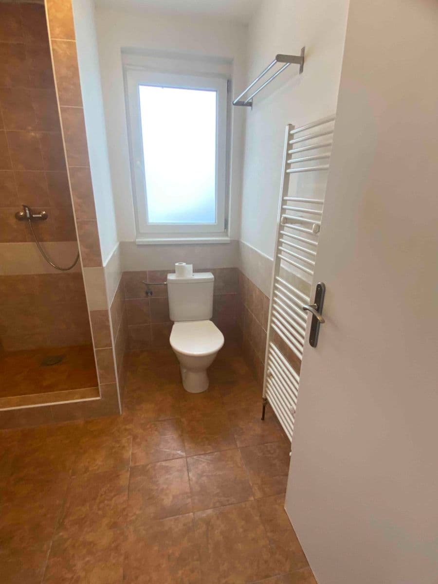 Studio flat to rent, 33 m², Nádražní, Líbeznice, Středočeský Region Studio flat to rent, 33 m², Nádražní, Líbeznice, Středočeský Region