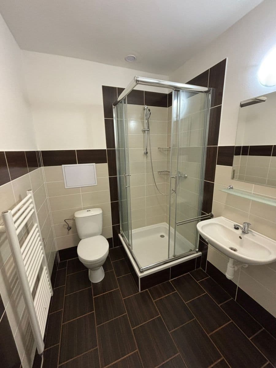 1 bedroom with open-plan kitchen flat to rent, 50 m², Písecká, Strakonice, Jihočeský Region 1 bedroom with open-plan kitchen flat to rent, 50 m², Písecká, Strakonice, Jihočeský Region