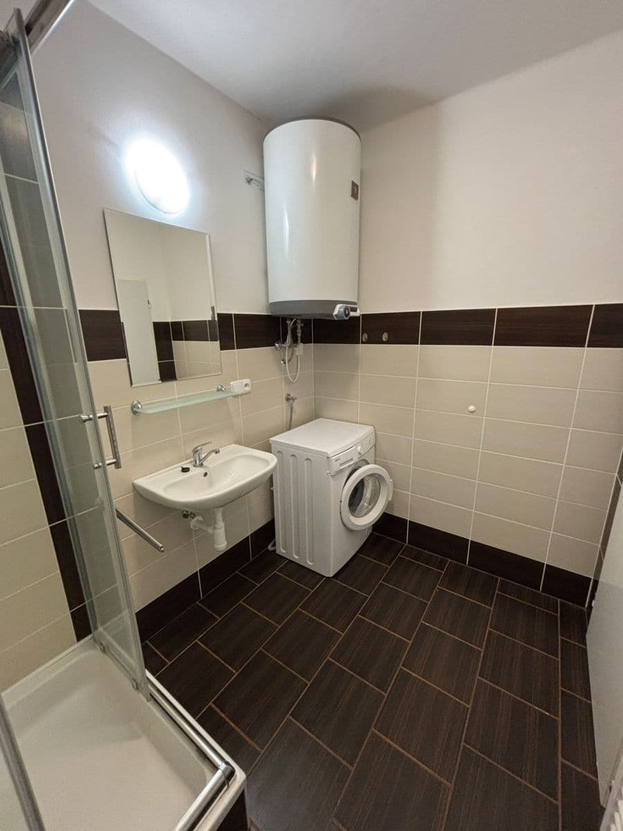 1 bedroom with open-plan kitchen flat to rent, 50 m², Písecká, Strakonice, Jihočeský Region 1 bedroom with open-plan kitchen flat to rent, 50 m², Písecká, Strakonice, Jihočeský Region