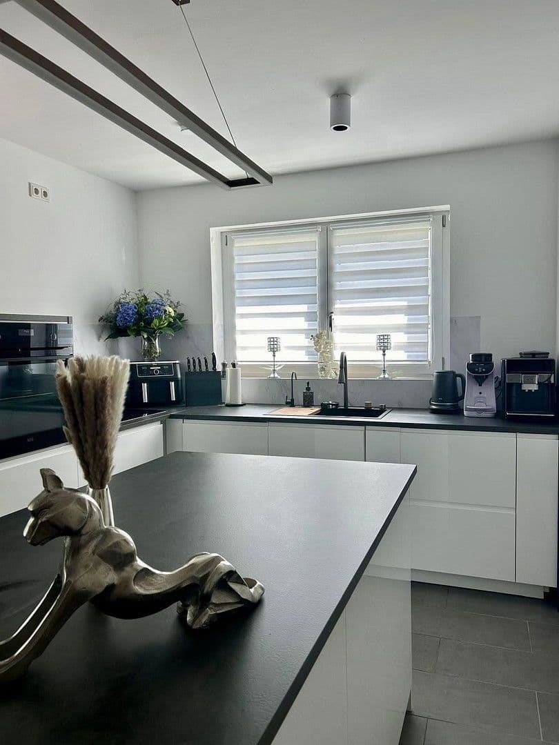 house to rent, 140 m², Neunkirchen-Seelscheid, North Rhine-Westphalia house to rent, 140 m², Neunkirchen-Seelscheid, North Rhine-Westphalia