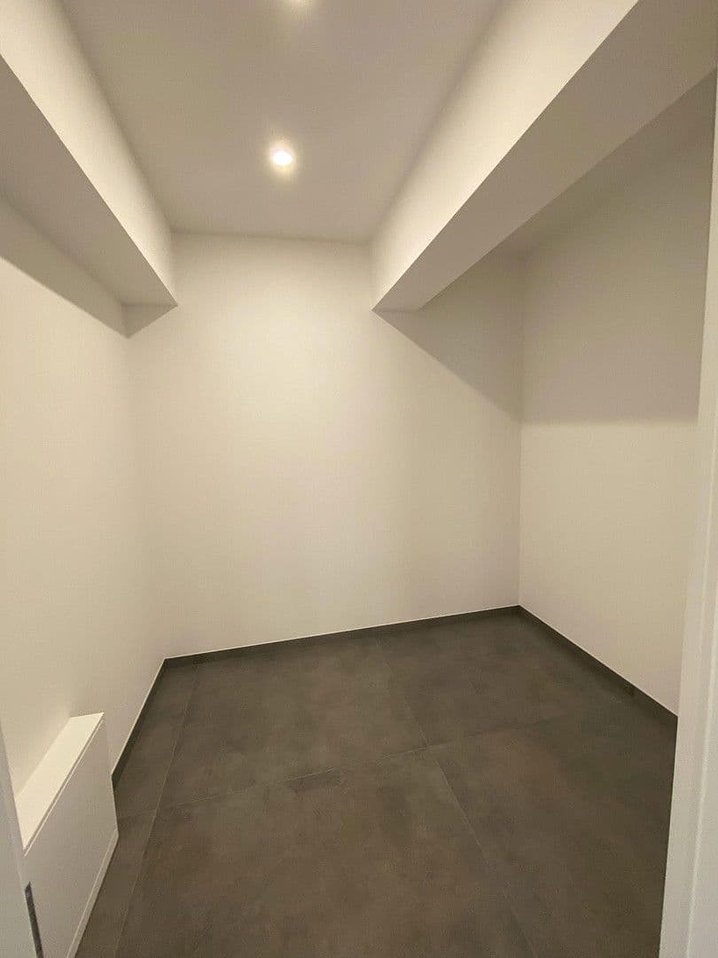 3 bedroom with open-plan kitchen flat to rent, 175 m², Koblenz, Rhineland-Palatinate 3 bedroom with open-plan kitchen flat to rent, 175 m², Koblenz, Rhineland-Palatinate