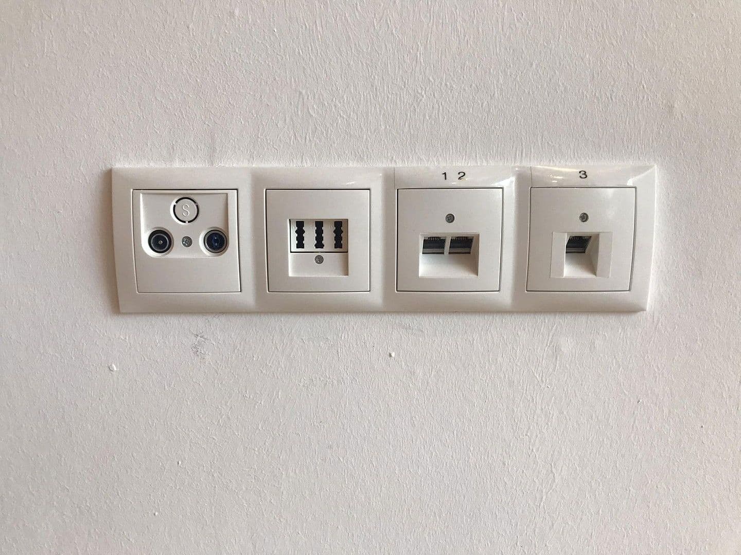 3 bedroom with open-plan kitchen flat to rent, 175 m², Koblenz, Rhineland-Palatinate 3 bedroom with open-plan kitchen flat to rent, 175 m², Koblenz, Rhineland-Palatinate