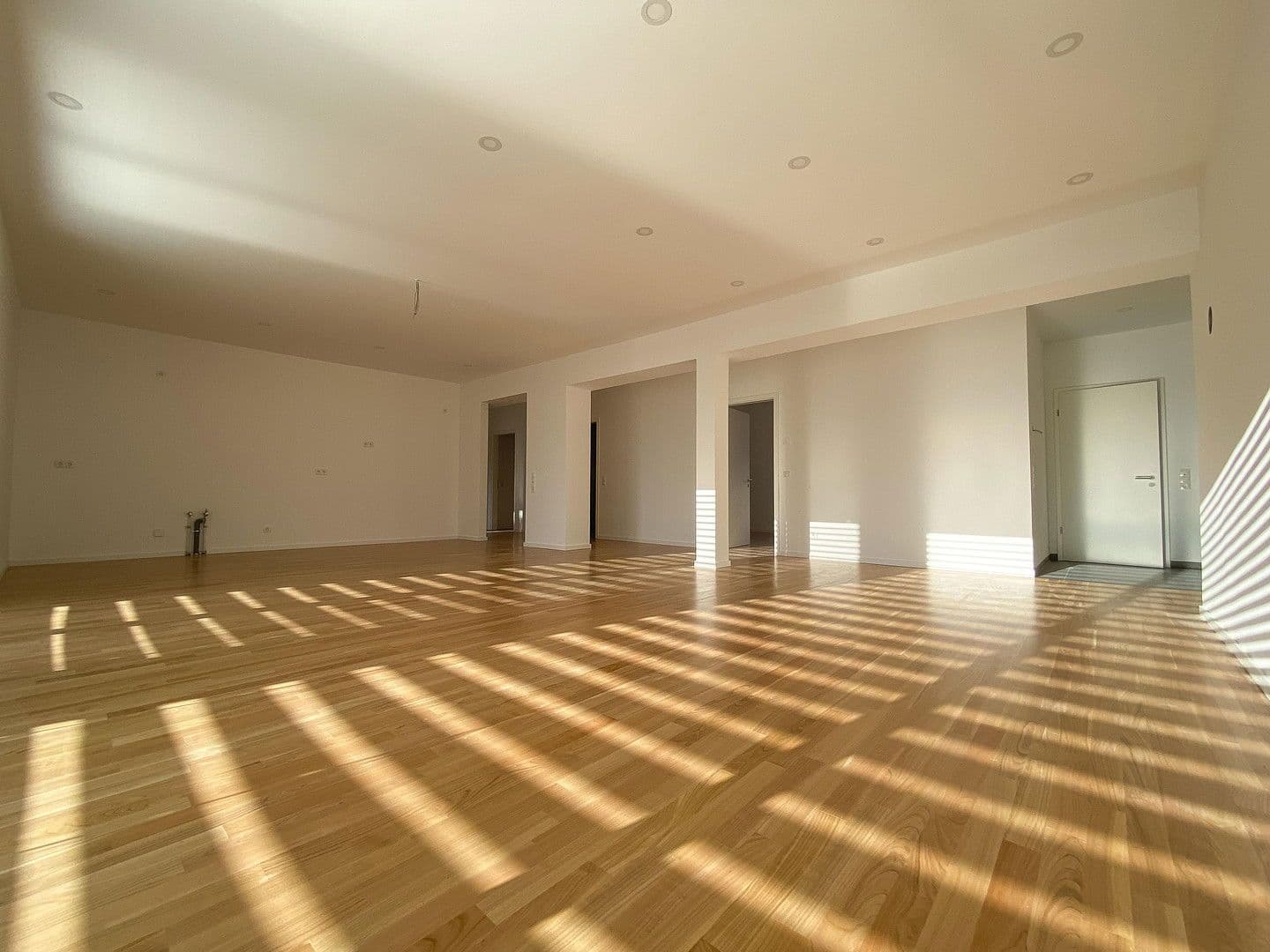 3 bedroom with open-plan kitchen flat to rent, 175 m², Koblenz, Rhineland-Palatinate 3 bedroom with open-plan kitchen flat to rent, 175 m², Koblenz, Rhineland-Palatinate