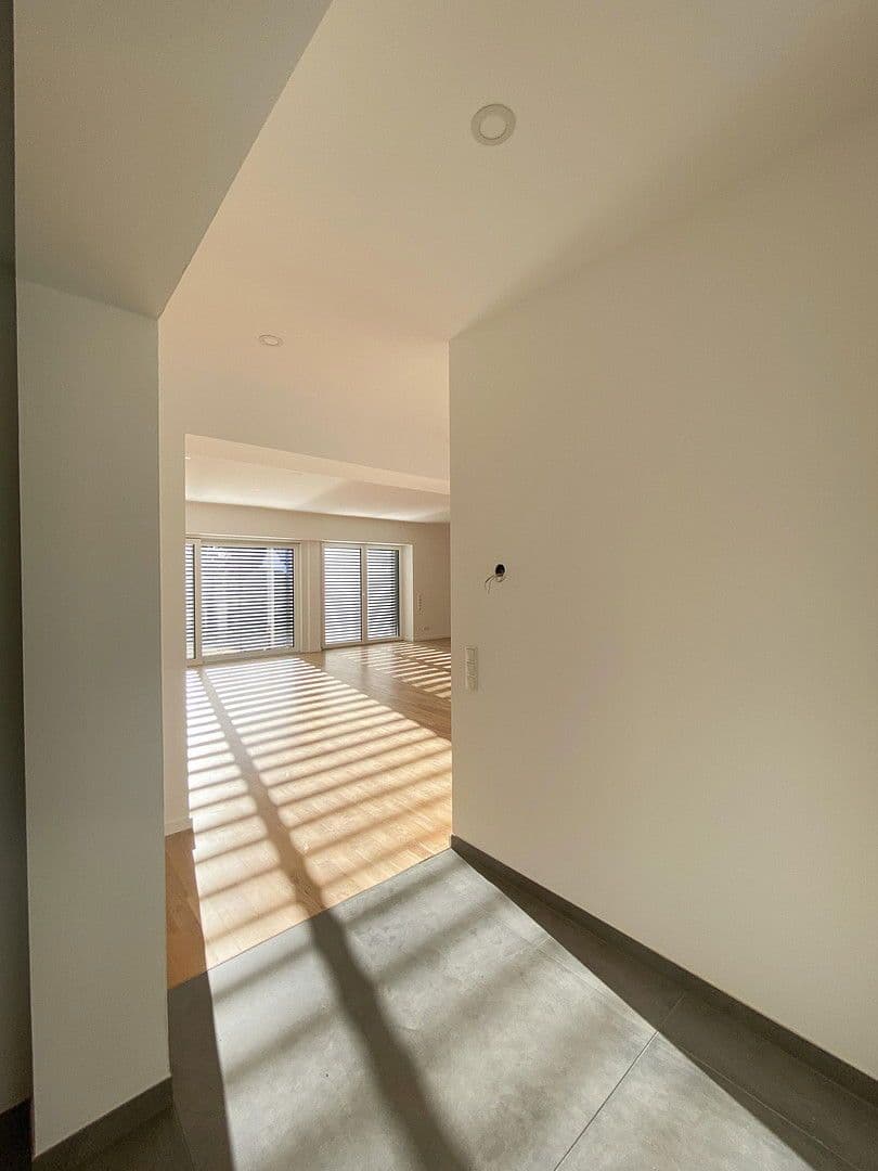 3 bedroom with open-plan kitchen flat to rent, 175 m², Koblenz, Rhineland-Palatinate 3 bedroom with open-plan kitchen flat to rent, 175 m², Koblenz, Rhineland-Palatinate