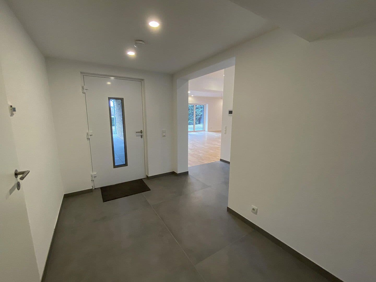 3 bedroom with open-plan kitchen flat to rent, 175 m², Koblenz, Rhineland-Palatinate 3 bedroom with open-plan kitchen flat to rent, 175 m², Koblenz, Rhineland-Palatinate