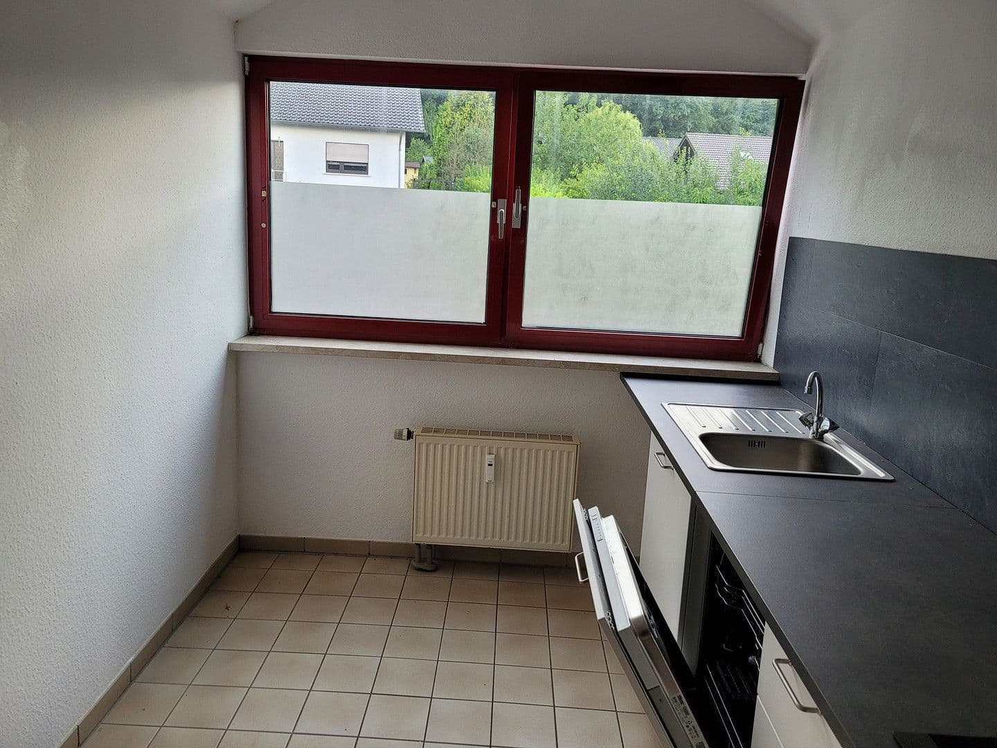 Studio flat to rent, 35 m², Merzig, Saarland Studio flat to rent, 35 m², Merzig, Saarland