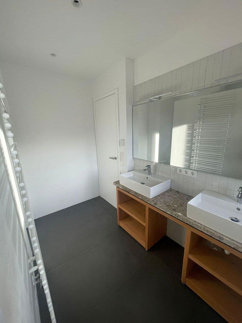 2 bedroom flat to rent, 90 m², Brannenburg, Bavaria 2 bedroom flat to rent, 90 m², Brannenburg, Bavaria