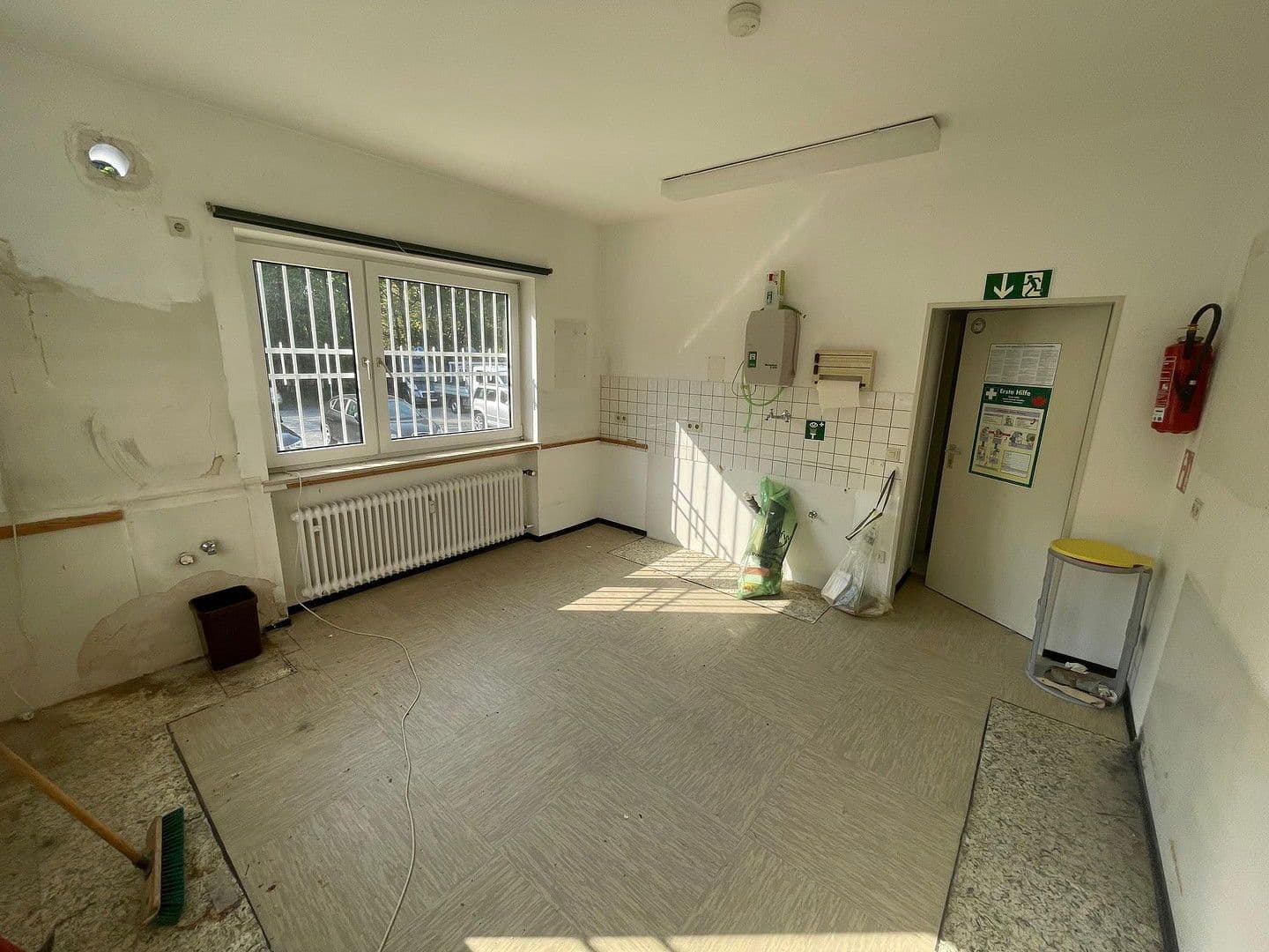 office to rent, 152 m², Godesberger Str. 9, Königswinter, North Rhine-Westphalia office to rent, 152 m², Godesberger Str. 9, Königswinter, North Rhine-Westphalia