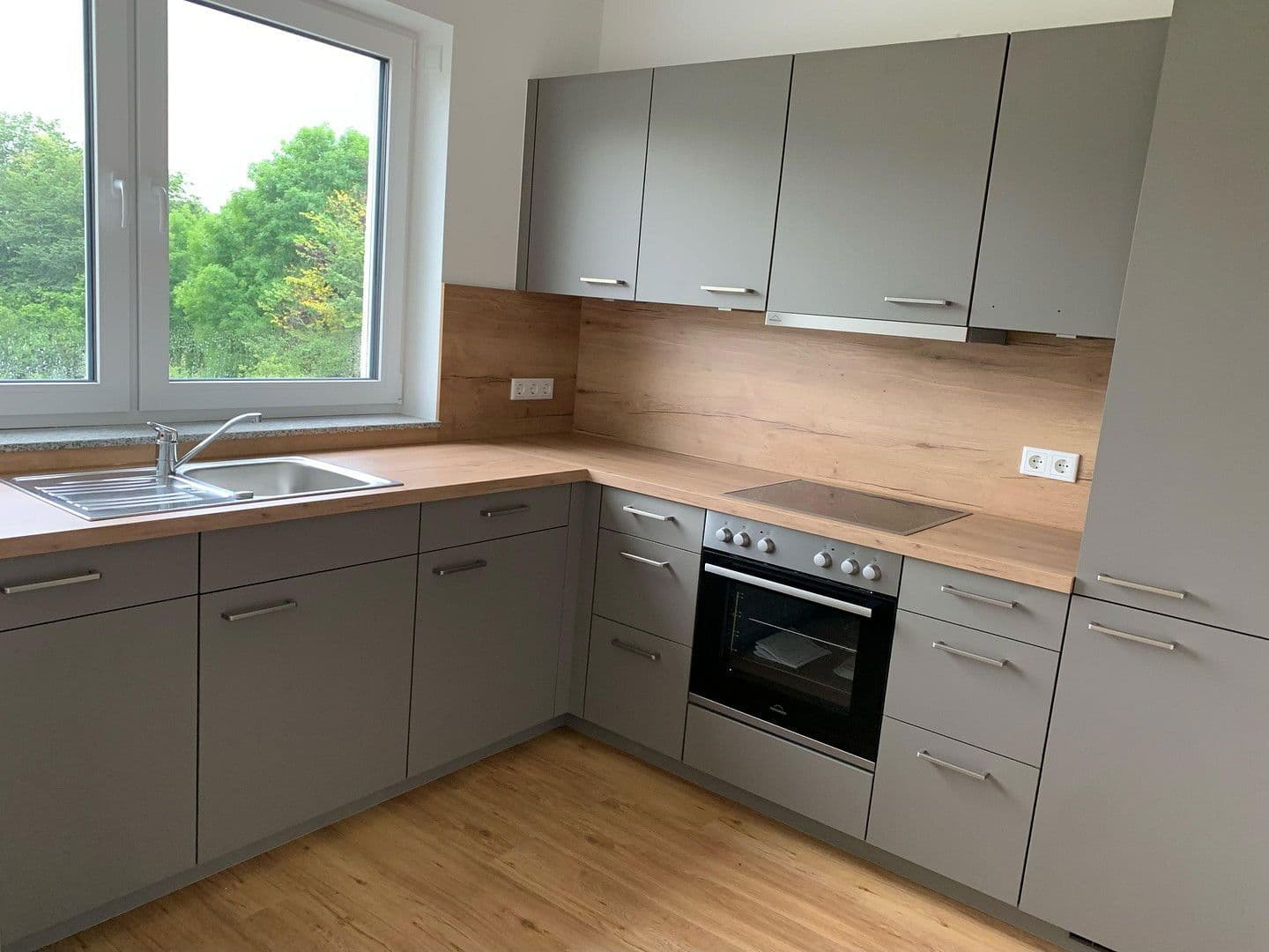 3 bedroom with open-plan kitchen flat to rent, 98 m², Lauchheim, Baden-Württemberg 3 bedroom with open-plan kitchen flat to rent, 98 m², Lauchheim, Baden-Württemberg