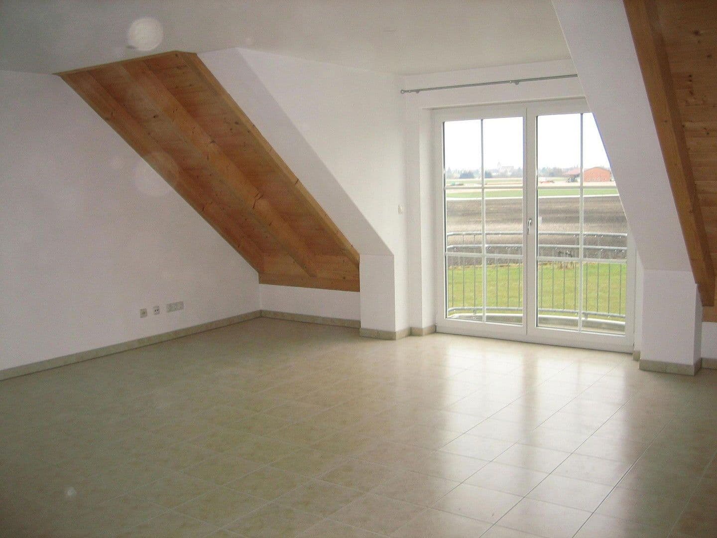2 bedroom flat to rent, 80 m², Kissing, Bavaria 2 bedroom flat to rent, 80 m², Kissing, Bavaria