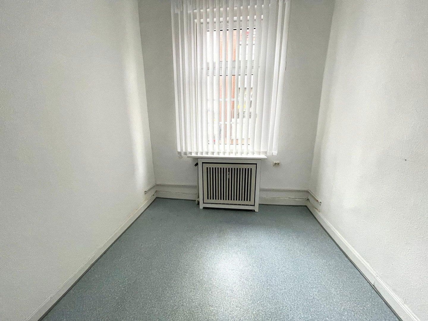 house for sale, 340 m², Ziegenhainer Straße 3, Homberg (Efze), Hesse house for sale, 340 m², Ziegenhainer Straße 3, Homberg (Efze), Hesse