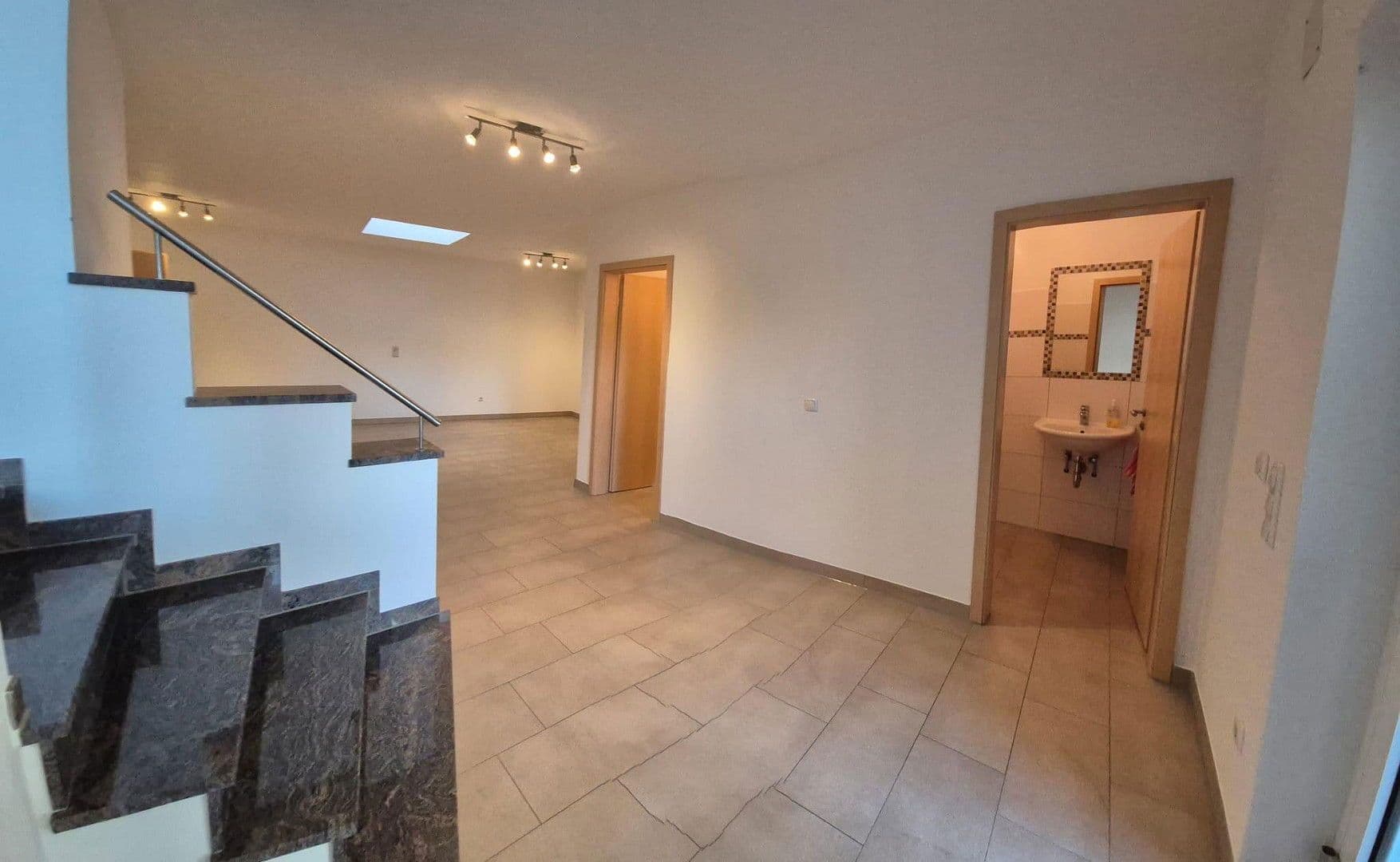 office to rent, 150 m², Schwindegg, Bavaria office to rent, 150 m², Schwindegg, Bavaria