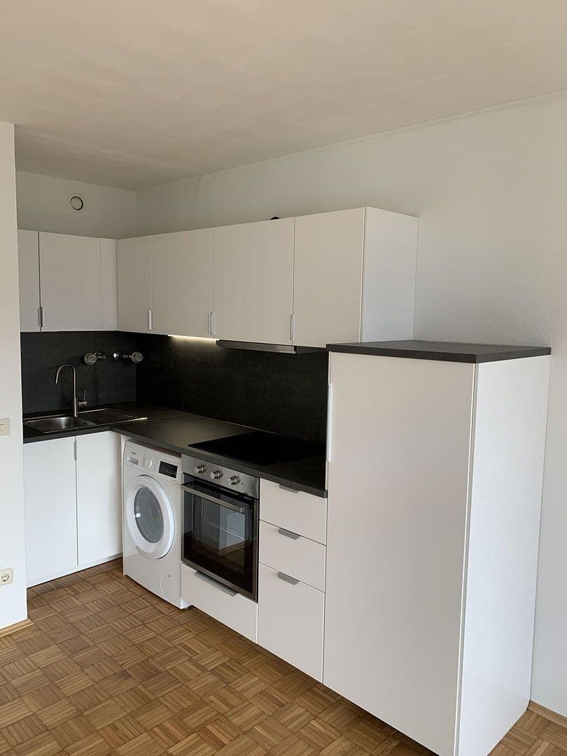 1 bedroom flat to rent, 34 m², Riesenfeldstrasse, München, Bavaria 1 bedroom flat to rent, 34 m², Riesenfeldstrasse, München, Bavaria