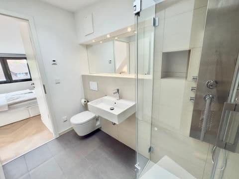 3 bedroom with open-plan kitchen flat to rent, 124 m², Hamburg, Hamburg 3 bedroom with open-plan kitchen flat to rent, 124 m², Hamburg, Hamburg