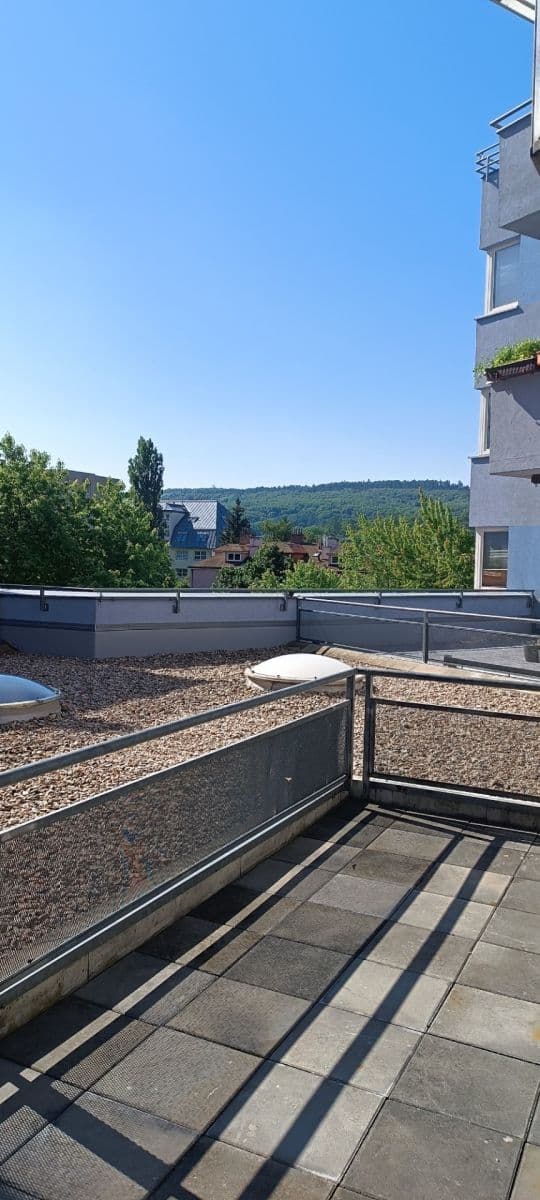 Studio flat to rent, 36 m², Kudrnova, Prague, Prague Studio flat to rent, 36 m², Kudrnova, Prague, Prague