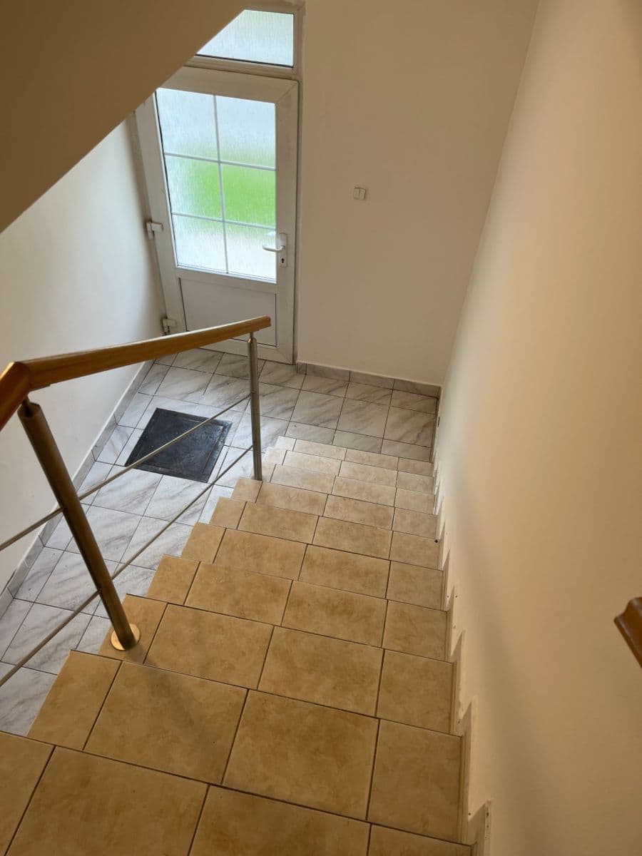 3 bedroom flat to rent, 120 m², Havlíčkovo nám., Kladno, Středočeský Region 3 bedroom flat to rent, 120 m², Havlíčkovo nám., Kladno, Středočeský Region