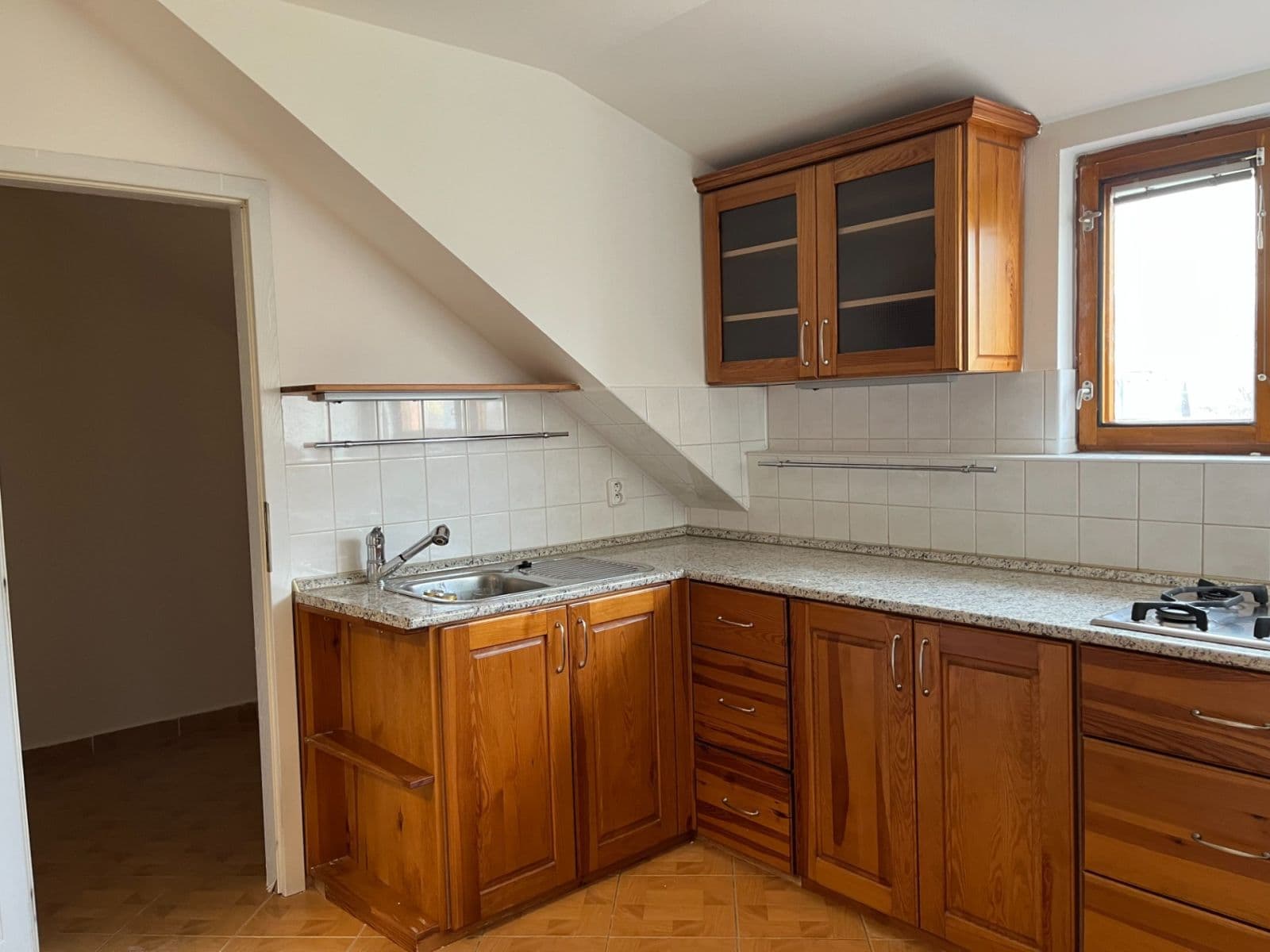 3 bedroom flat to rent, 120 m², Havlíčkovo nám., Kladno, Středočeský Region 3 bedroom flat to rent, 120 m², Havlíčkovo nám., Kladno, Středočeský Region