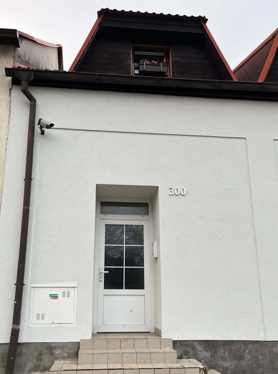 3 bedroom flat to rent, 120 m², Havlíčkovo nám., Kladno, Středočeský Region 3 bedroom flat to rent, 120 m², Havlíčkovo nám., Kladno, Středočeský Region