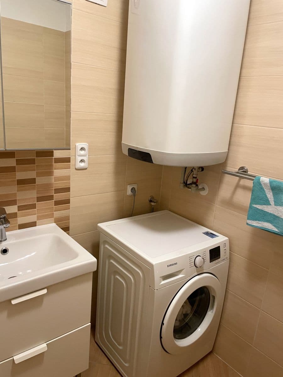 2 bedroom with open-plan kitchen flat for sale, 76 m², Týřovická, Prague, Prague 2 bedroom with open-plan kitchen flat for sale, 76 m², Týřovická, Prague, Prague