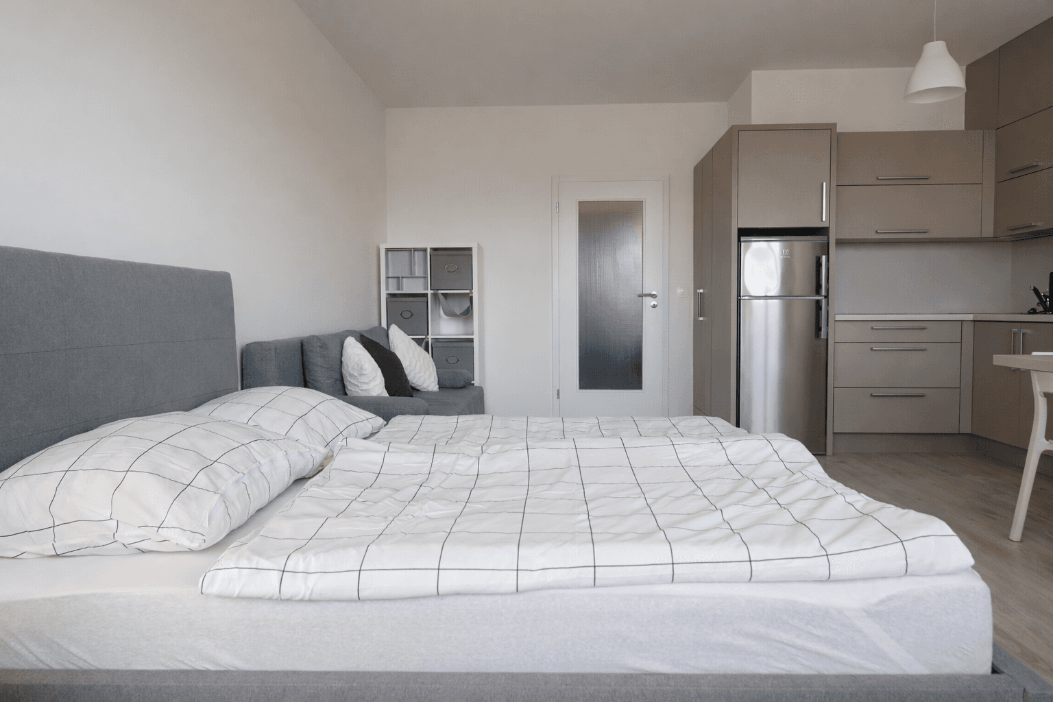 Studio flat to rent, 42 m², Škrábkových, Prague, Prague Studio flat to rent, 42 m², Škrábkových, Prague, Prague