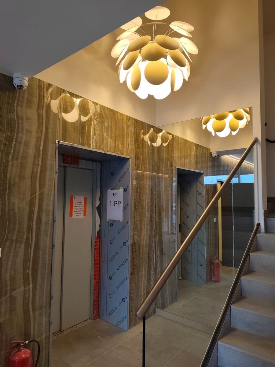 1 bedroom with open-plan kitchen flat to rent, 52 m², Stočesova, Prague, Prague 1 bedroom with open-plan kitchen flat to rent, 52 m², Stočesova, Prague, Prague