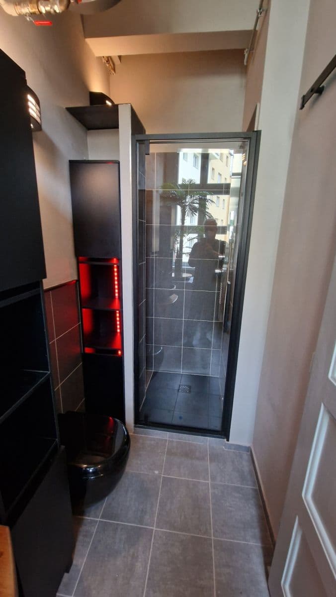 Studio flat to rent, 30 m², U Libeňského pivovaru, Prague, Prague Studio flat to rent, 30 m², U Libeňského pivovaru, Prague, Prague