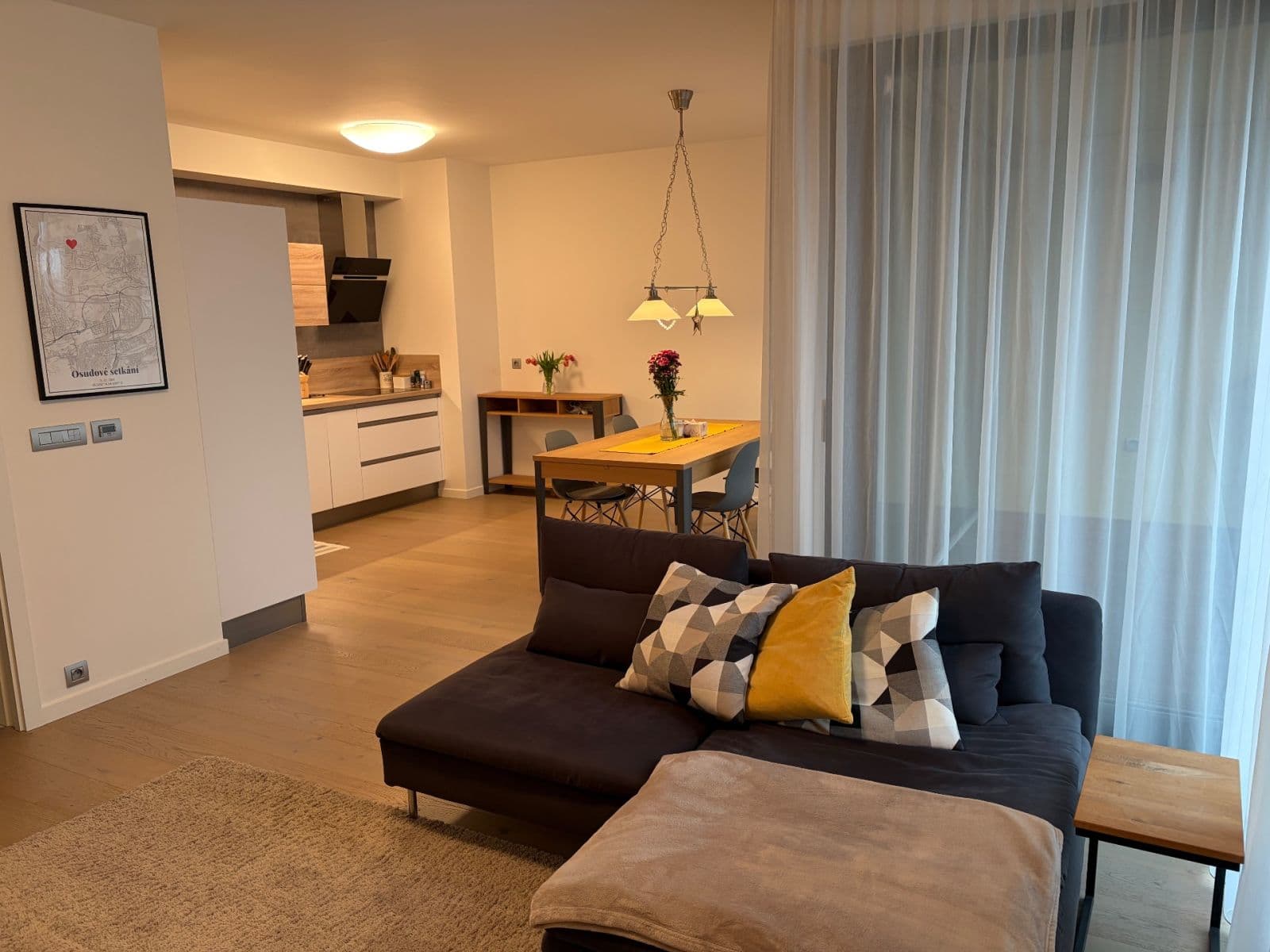 1 bedroom with open-plan kitchen flat to rent, 64 m², Menclova, Prague, Prague 1 bedroom with open-plan kitchen flat to rent, 64 m², Menclova, Prague, Prague