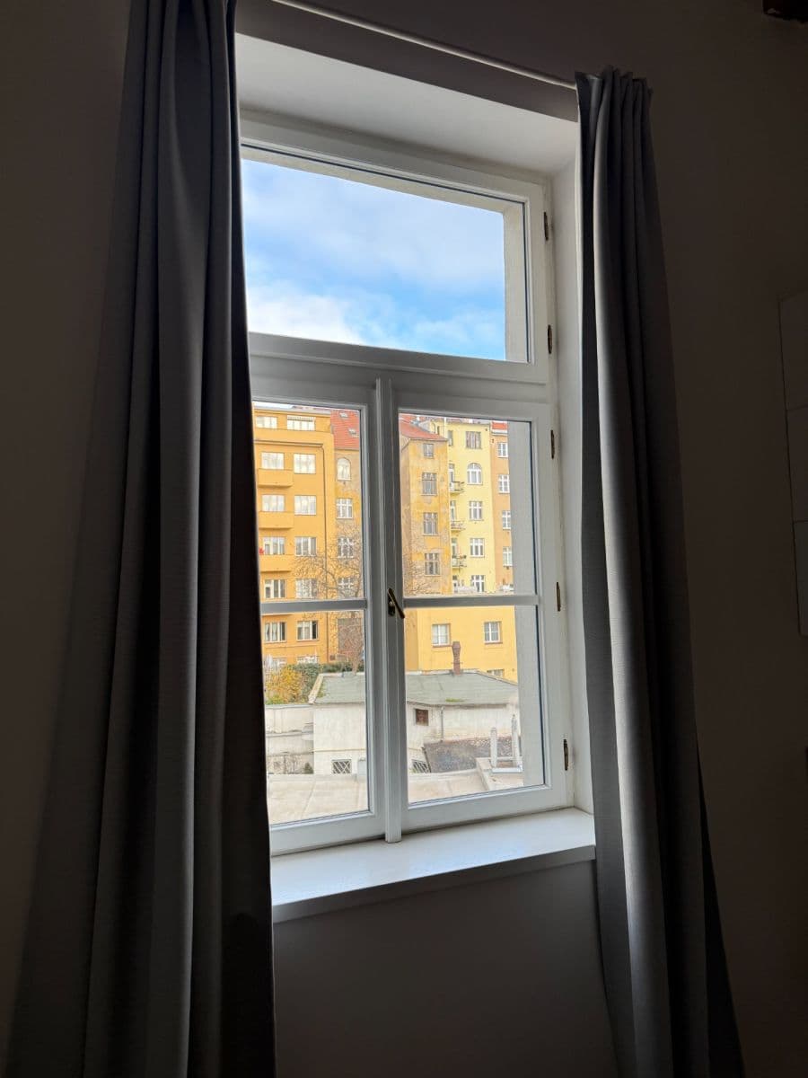 1 bedroom with open-plan kitchen flat to rent, 46 m², 28. pluku, Prague, Prague 1 bedroom with open-plan kitchen flat to rent, 46 m², 28. pluku, Prague, Prague