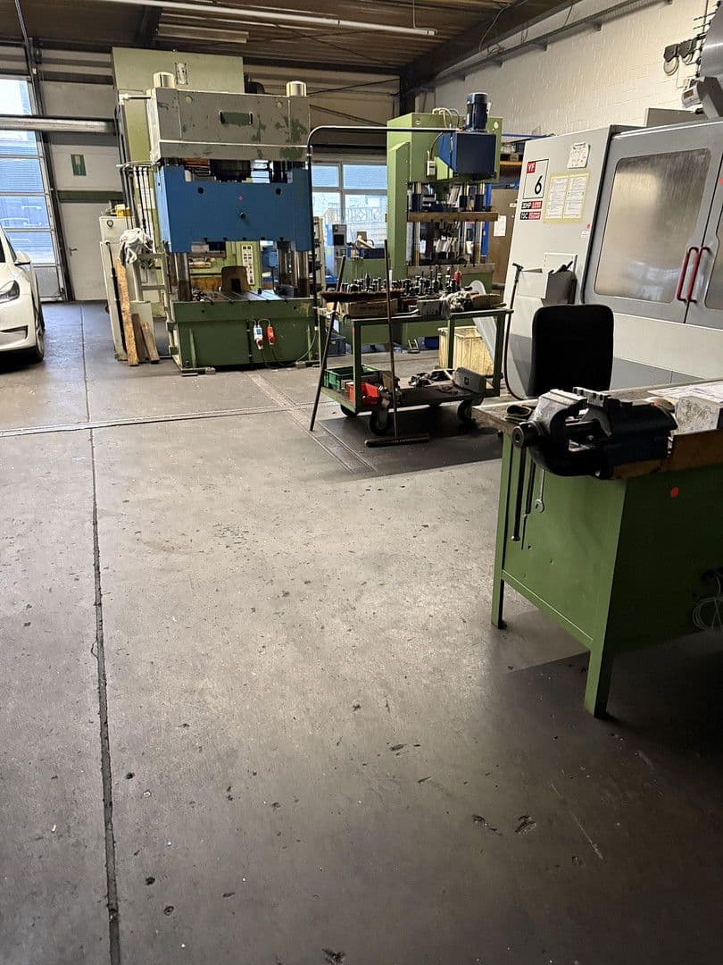 non-residential property to rent, 1,248 m², Oberste Kamp 7, Velbert, North Rhine-Westphalia non-residential property to rent, 1,248 m², Oberste Kamp 7, Velbert, North Rhine-Westphalia