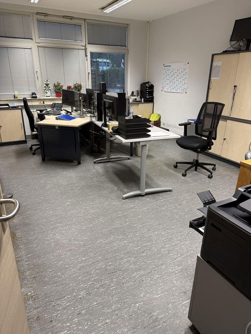 non-residential property to rent, 1,248 m², Oberste Kamp 7, Velbert, North Rhine-Westphalia non-residential property to rent, 1,248 m², Oberste Kamp 7, Velbert, North Rhine-Westphalia