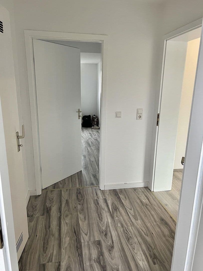 4 bedroom flat to rent, 90 m², Am Brögel 4, Wuppertal, North Rhine-Westphalia 4 bedroom flat to rent, 90 m², Am Brögel 4, Wuppertal, North Rhine-Westphalia