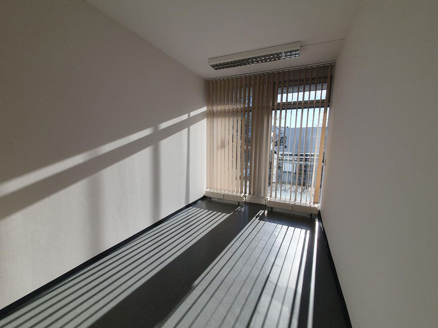 office to rent, 512 m², Baldhamer Straße 39, Vaterstetten, Bavaria office to rent, 512 m², Baldhamer Straße 39, Vaterstetten, Bavaria