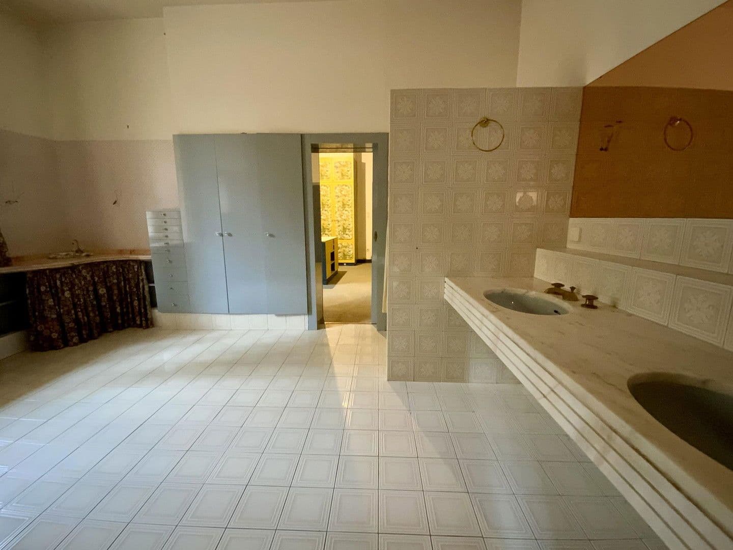 house for sale, 872 m², Sankt Veit an der Glan, Carinthia house for sale, 872 m², Sankt Veit an der Glan, Carinthia