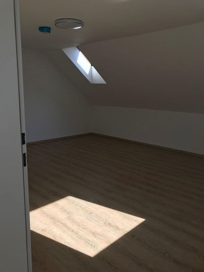 2 bedroom with open-plan kitchen flat to rent, 77 m², Traun - St. Martin, Upper Austria 2 bedroom with open-plan kitchen flat to rent, 77 m², Traun - St. Martin, Upper Austria