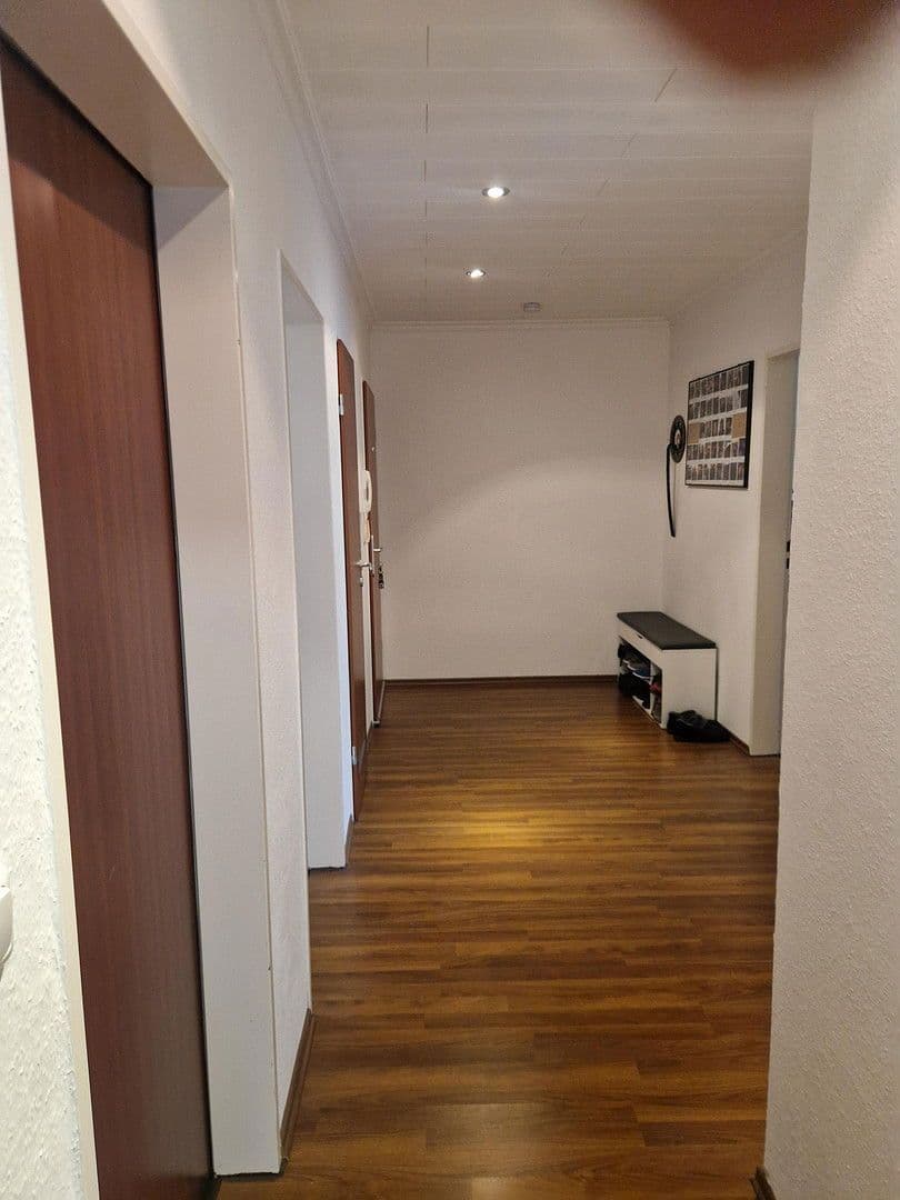 2 bedroom with open-plan kitchen flat to rent, 83 m², Höhenweg 35, Oberhausen, North Rhine-Westphalia 2 bedroom with open-plan kitchen flat to rent, 83 m², Höhenweg 35, Oberhausen, North Rhine-Westphalia