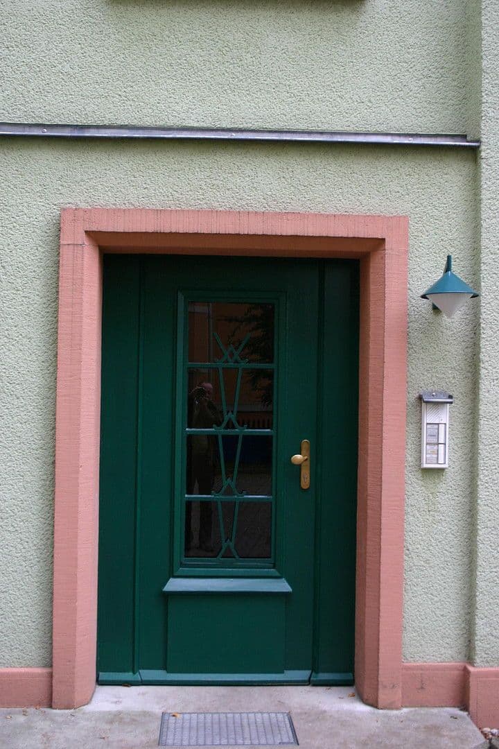 Studio flat to rent, 37 m², Nöthnitzer Straße 36, Dresden, Saxony Studio flat to rent, 37 m², Nöthnitzer Straße 36, Dresden, Saxony