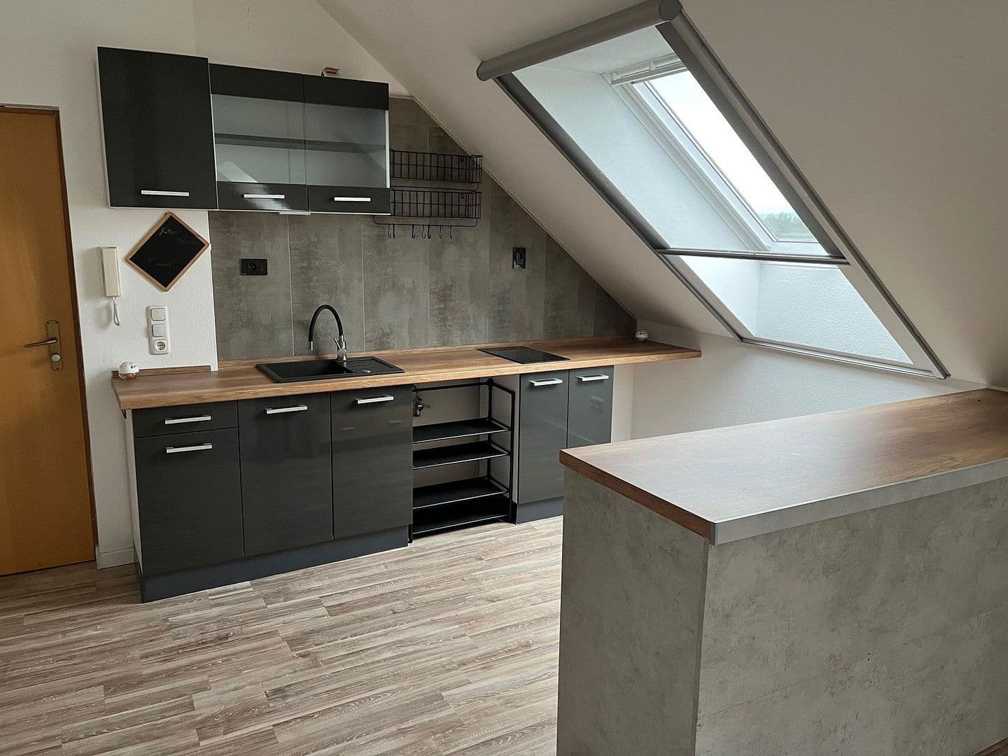 office to rent, 73 m², Riedstadt, Hesse office to rent, 73 m², Riedstadt, Hesse