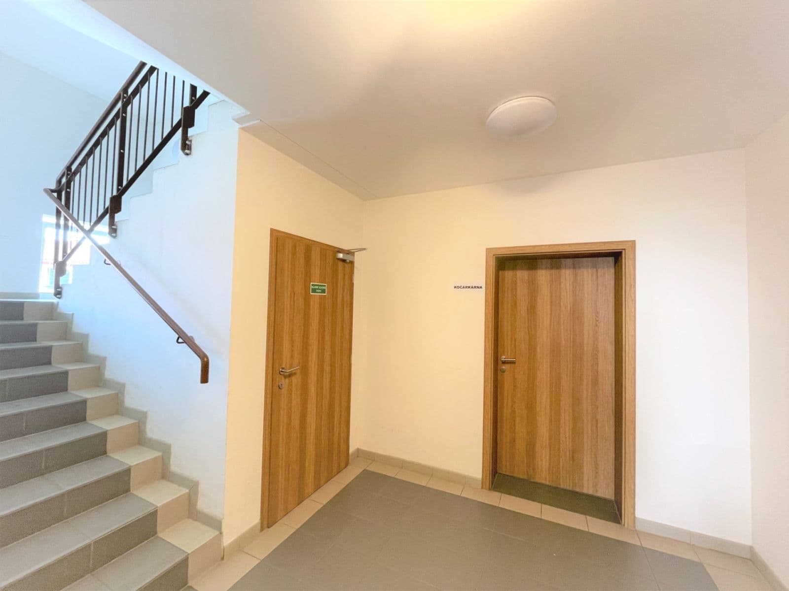 2 bedroom with open-plan kitchen flat to rent, 80 m², Rakouská, Milovice, Středočeský Region 2 bedroom with open-plan kitchen flat to rent, 80 m², Rakouská, Milovice, Středočeský Region