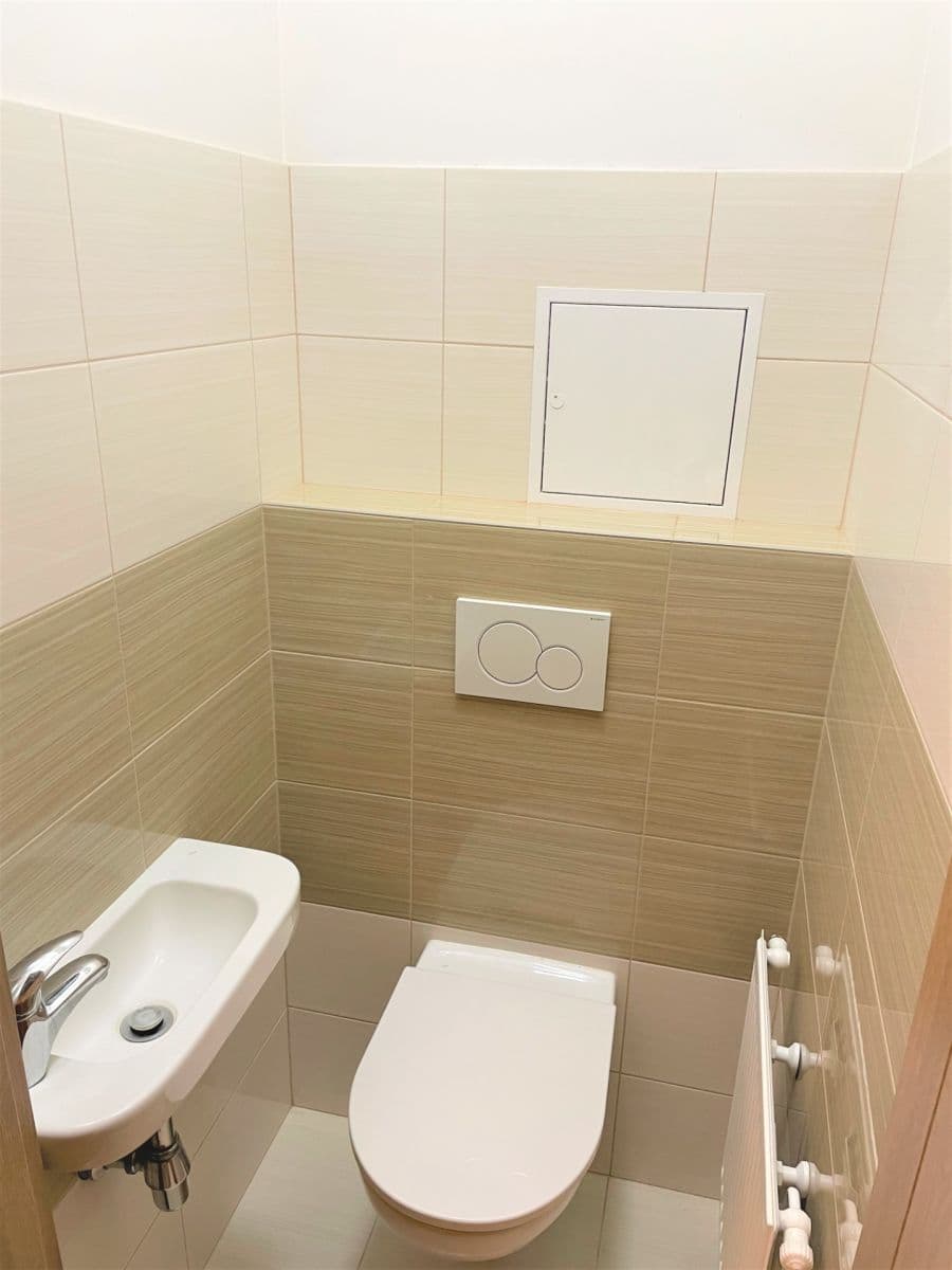 2 bedroom with open-plan kitchen flat to rent, 80 m², Rakouská, Milovice, Středočeský Region 2 bedroom with open-plan kitchen flat to rent, 80 m², Rakouská, Milovice, Středočeský Region