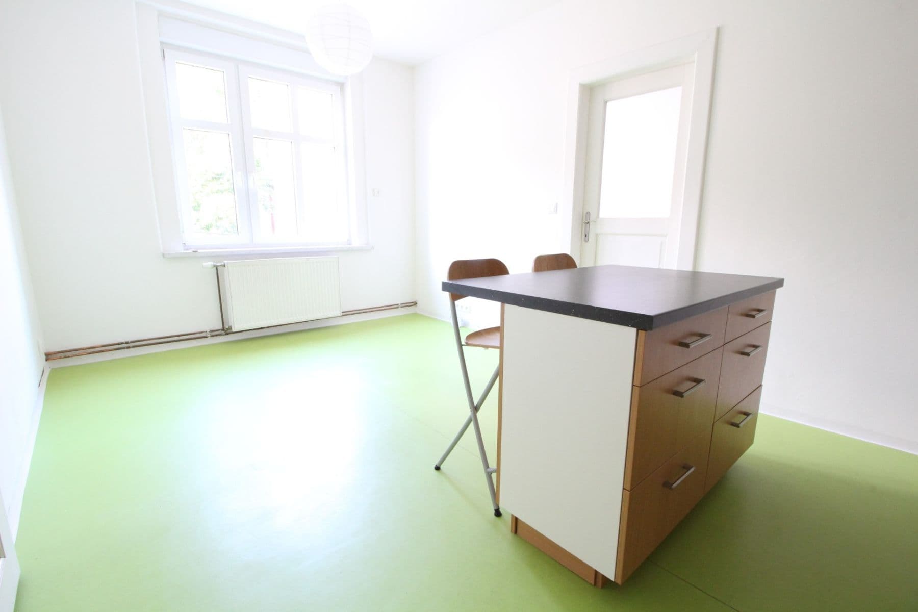 1 bedroom with open-plan kitchen flat to rent, 54 m², Štěpánkova, Beroun, Středočeský Region 1 bedroom with open-plan kitchen flat to rent, 54 m², Štěpánkova, Beroun, Středočeský Region