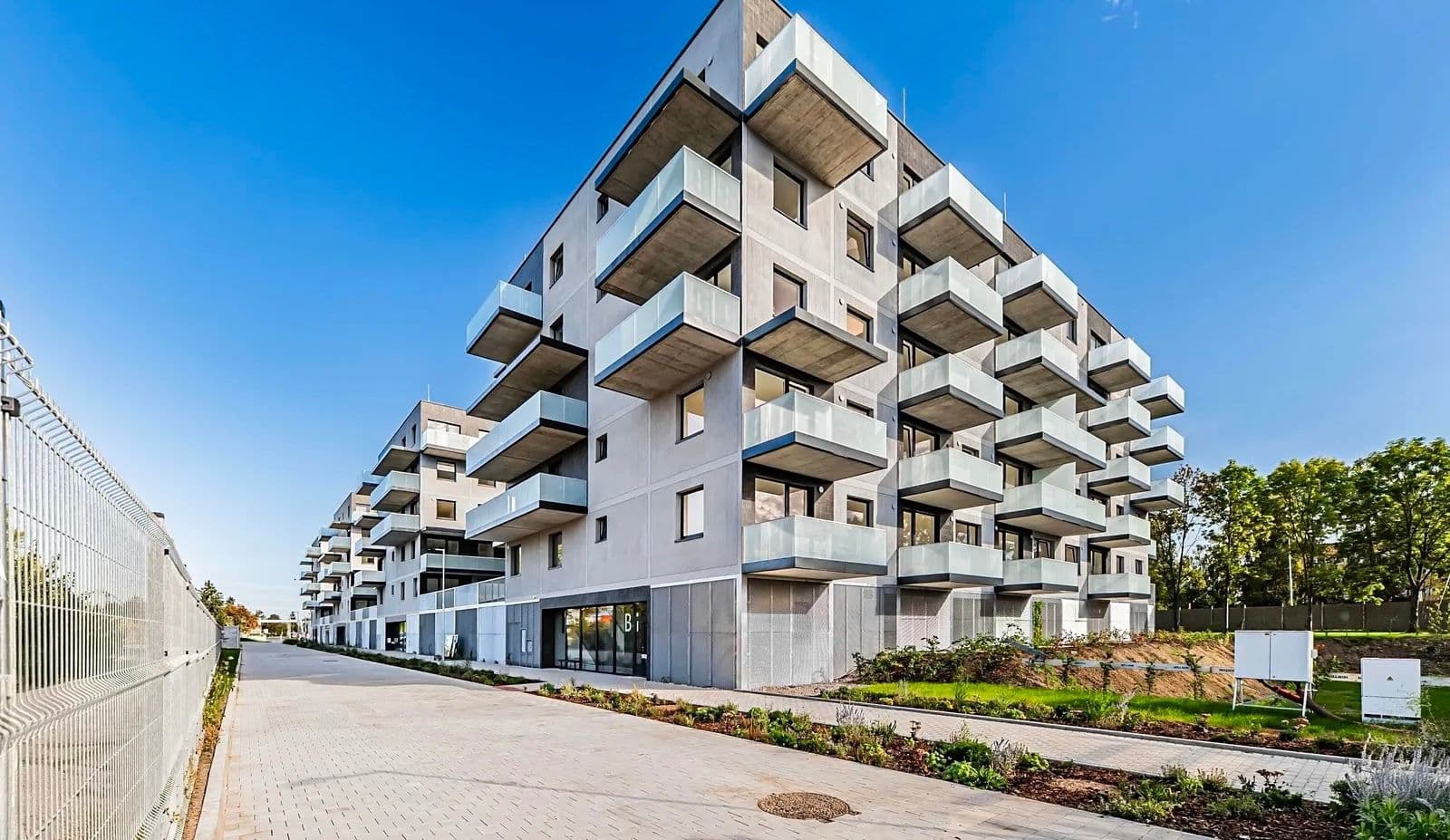 1 bedroom with open-plan kitchen flat to rent, 56 m², Čakovická, Prague, Prague 1 bedroom with open-plan kitchen flat to rent, 56 m², Čakovická, Prague, Prague