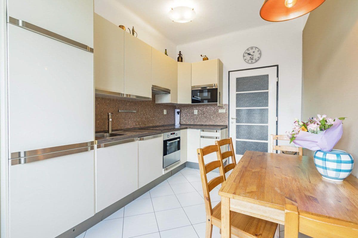 flat to rent, 92 m², Štefánikova, Prague, Prague flat to rent, 92 m², Štefánikova, Prague, Prague